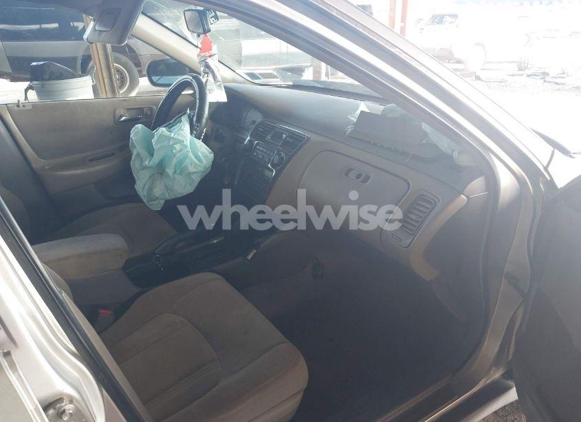 Photo 5 of 1999 Honda Accord LX (VIN JHMCG6656XC001949)