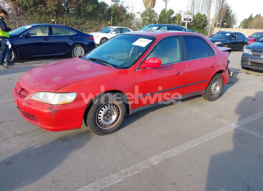 Photo 2 of 1999 Honda Accord LX (VIN JHMCG6656XC035535)