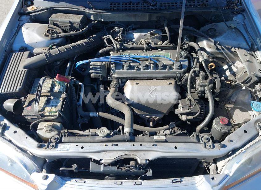 Photo 10 of 2000 Honda Accord 2.3 LX (VIN JHMCG6658YC021461)