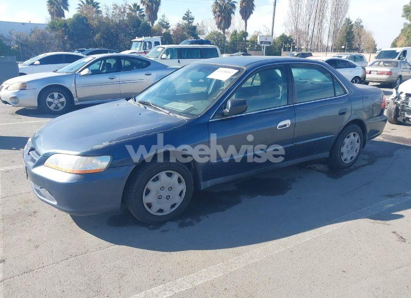 Photo 2 of 2000 Honda Accord 2.3 LX (VIN JHMCG6658YC026708)