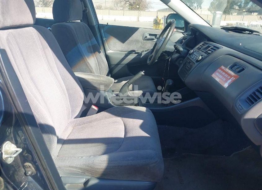 Photo 5 of 2000 Honda Accord 2.3 LX (VIN JHMCG6658YC026708)