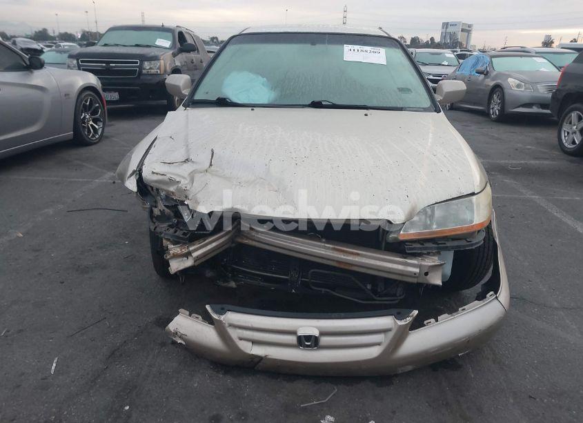 Photo 12 of 2001 Honda Accord 2.3 LX (VIN JHMCG66591C002665)