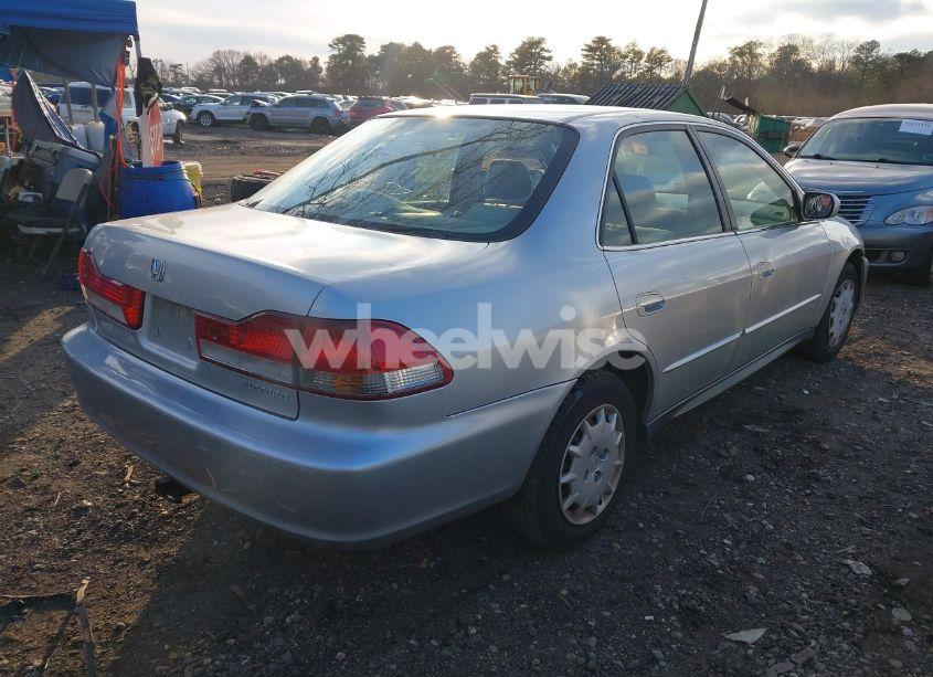 Photo 4 of 2002 Honda Accord 2.3 LX (VIN JHMCG66592C004191)