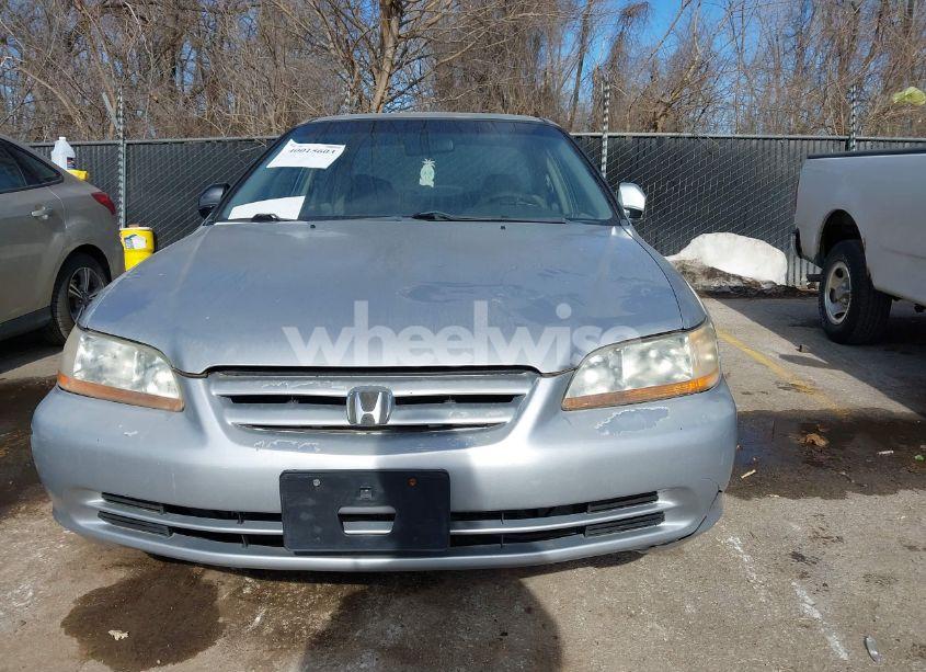 Photo 6 of 2002 Honda Accord 2.3 LX (VIN JHMCG66592C014266)