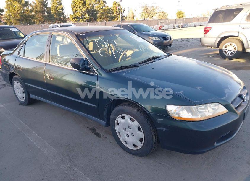 1999 Honda Accord LX (VIN JHMCG6659XC003582) main photo