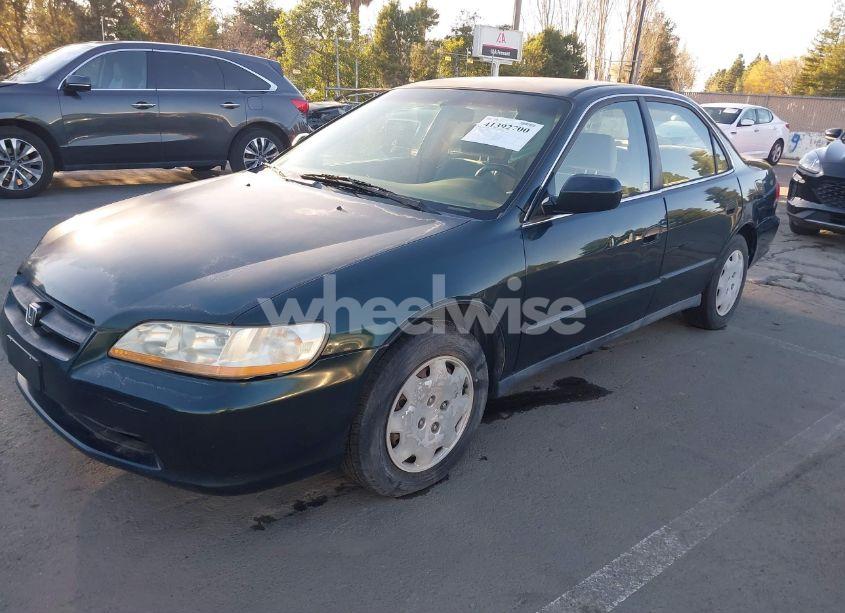 Photo 2 of 1999 Honda Accord LX (VIN JHMCG6659XC003582)