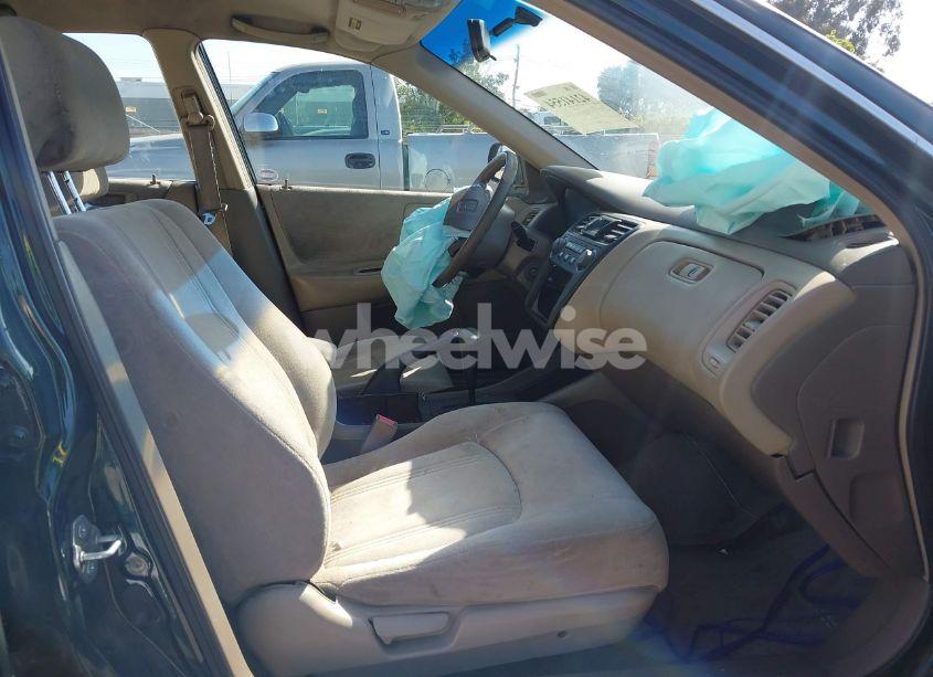 Photo 5 of 1999 Honda Accord LX (VIN JHMCG6659XC019748)