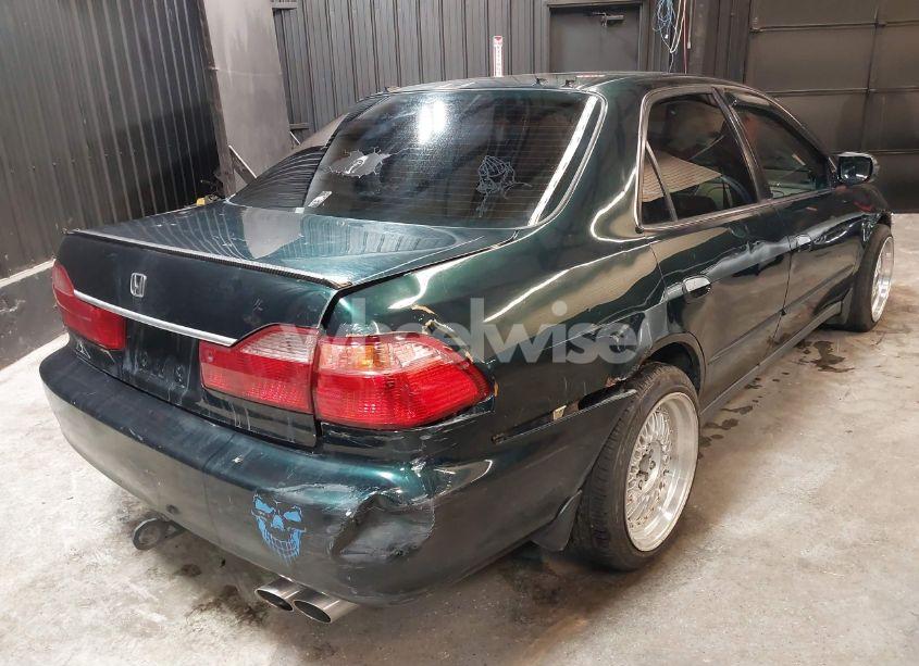 Photo 4 of 1999 Honda Accord LX (VIN JHMCG665XXC004207)