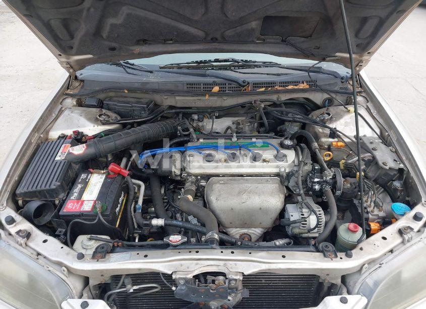 Photo 10 of 1999 Honda Accord EX (VIN JHMCG6670XC024676)