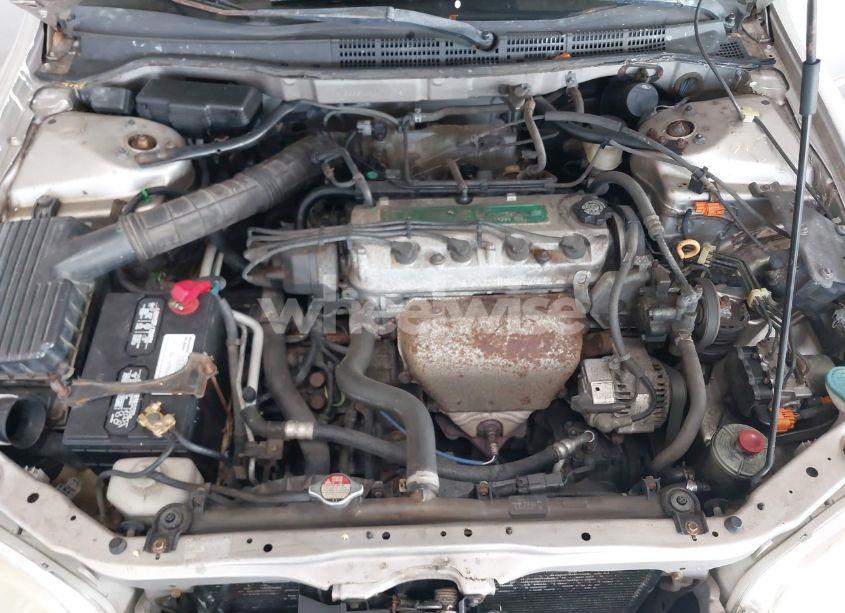 Photo 10 of 1999 Honda Accord EX (VIN JHMCG6674XC017178)