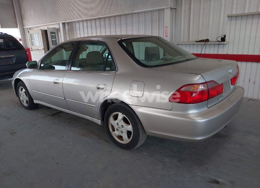 Photo 3 of 1999 Honda Accord EX (VIN JHMCG6674XC017178)