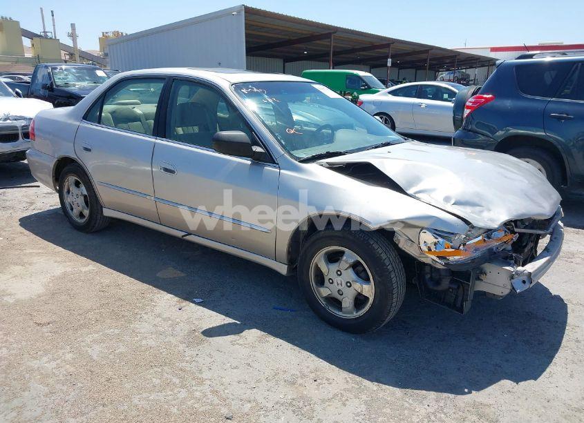 1999 Honda Accord EX (VIN JHMCG6675XC014533) main photo