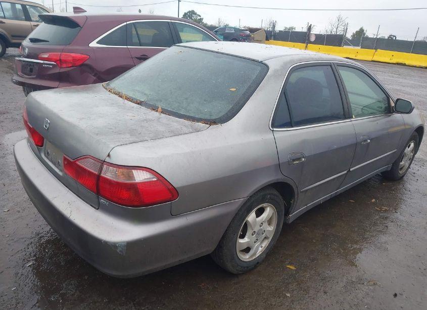 Photo 4 of 2000 Honda Accord 2.3 EX (VIN JHMCG667XYC008728)