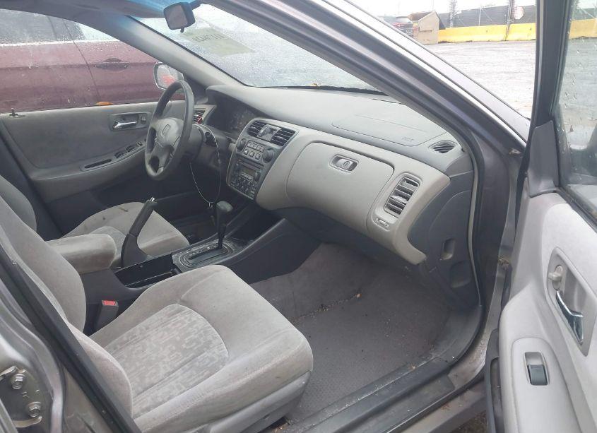 Photo 5 of 2000 Honda Accord 2.3 EX (VIN JHMCG667XYC008728)