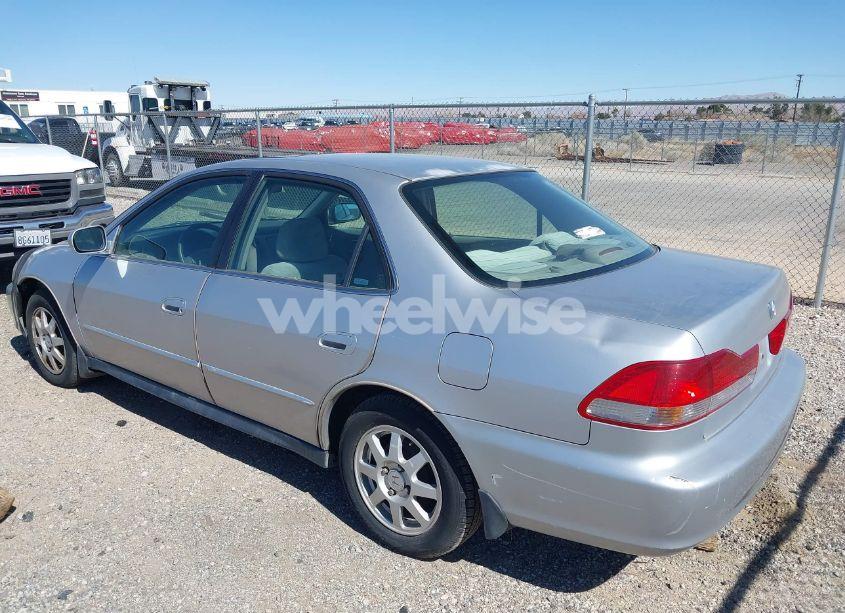 Photo 3 of 2002 Honda Accord 2.3 EX/2.3 SE (VIN JHMCG66812C019990)