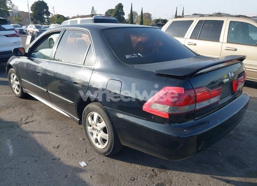Photo 3 of 2001 Honda Accord 2.3 EX (VIN JHMCG66821C004610)
