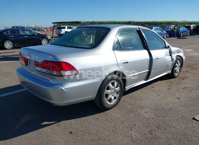 Photo 4 of 2001 Honda Accord 2.3 EX (VIN JHMCG66841C008531)