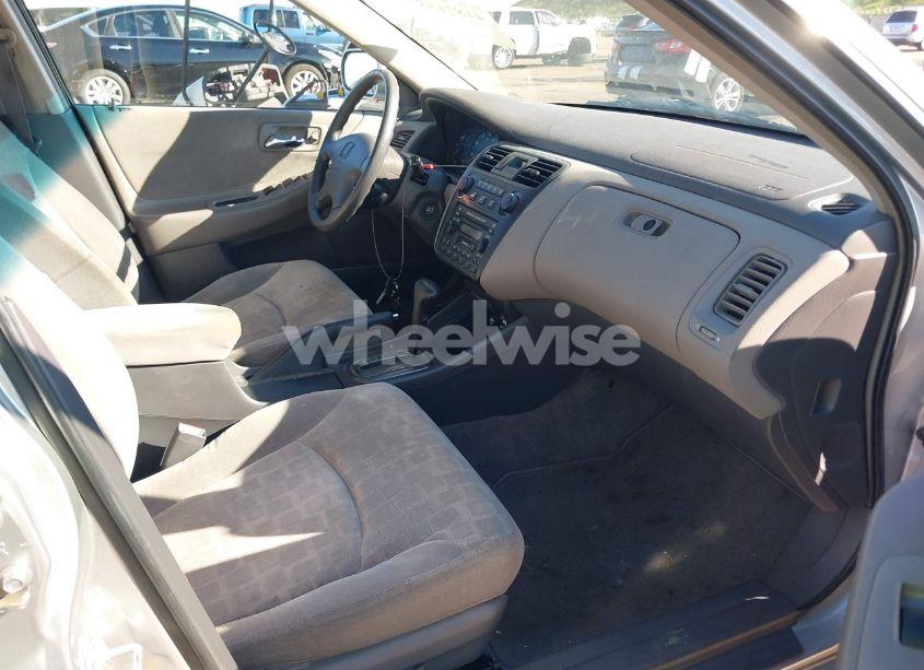 Photo 5 of 2001 Honda Accord 2.3 EX (VIN JHMCG66841C008531)