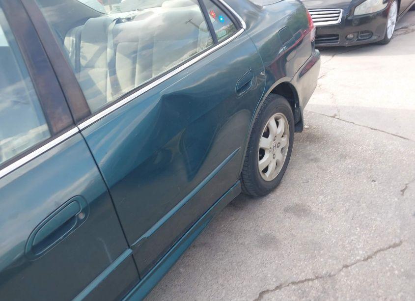 Photo 12 of 2002 Honda Accord 2.3 EX/2.3 SE (VIN JHMCG66852C018681)