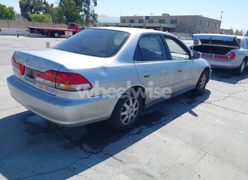 Photo 4 of 2002 Honda Accord 2.3 EX/2.3 SE (VIN JHMCG66892C017114)