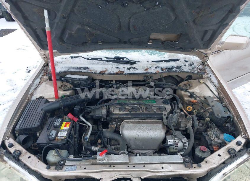 Photo 10 of 2001 Honda Accord 2.3 EX (VIN JHMCG668X1C014849)