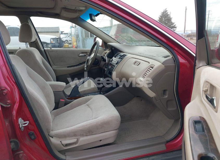 Photo 5 of 2002 Honda Accord 2.3 EX/2.3 SE (VIN JHMCG668X2C028395)