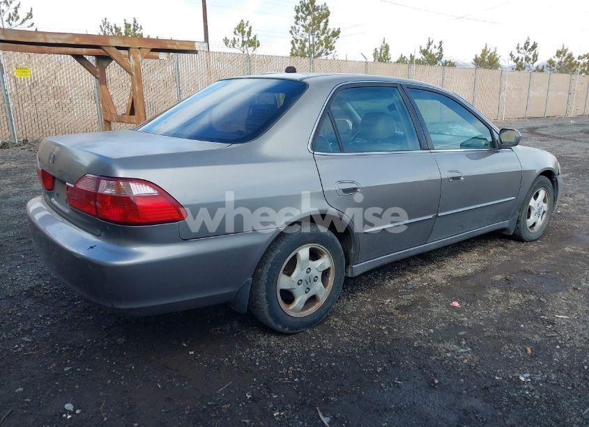 Photo 4 of 2000 Honda Accord 2.3 EX (VIN JHMCG668XYC006129)