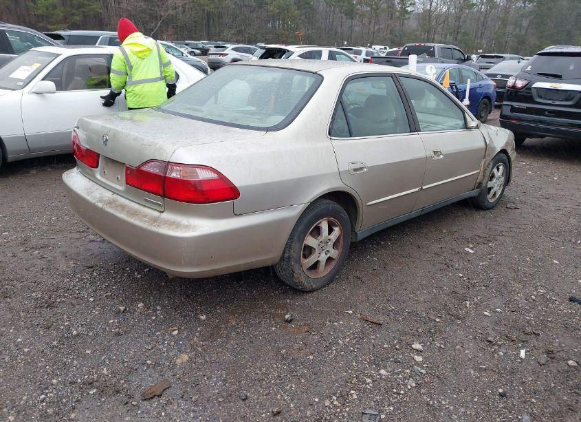 Photo 4 of 2000 Honda Accord 2.3 SE (VIN JHMCG6693YC018583)