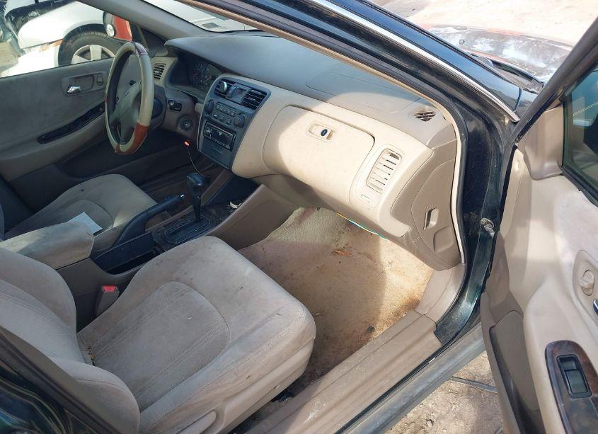 Photo 5 of 2000 Honda Accord 2.3 SE (VIN JHMCG6696YC017413)