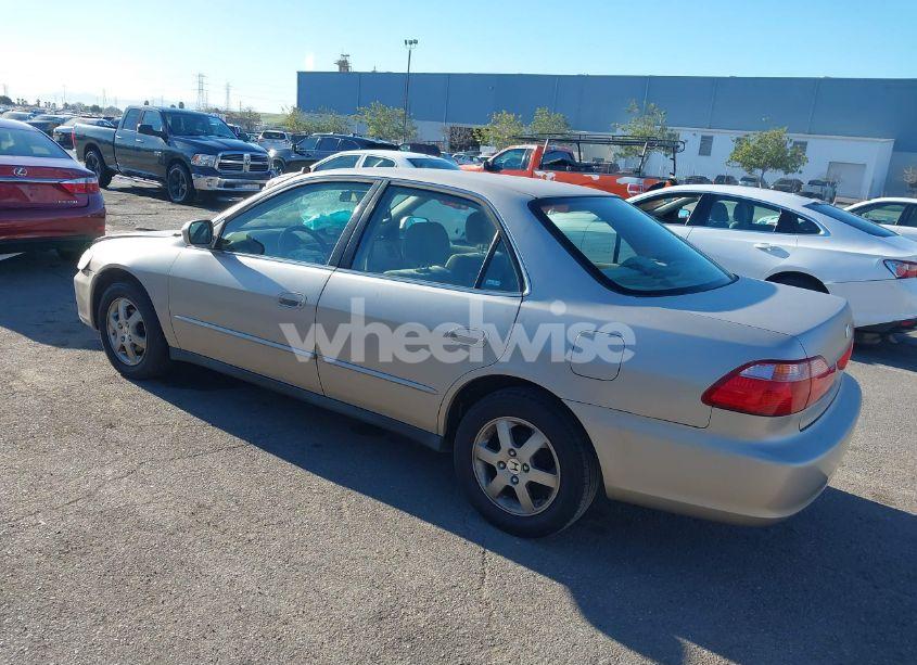 Photo 3 of 2000 Honda Accord 2.3 SE (VIN JHMCG6698YC022676)