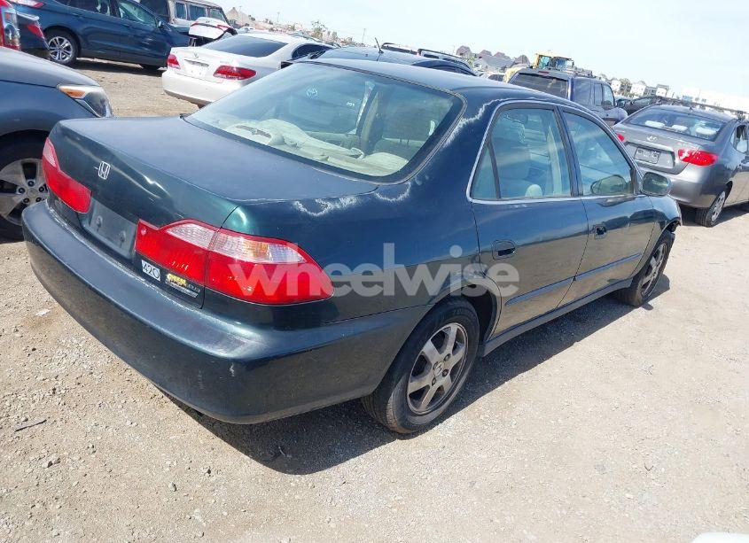 Photo 4 of 2000 Honda Accord 2.3 SE (VIN JHMCG6699YC029328)