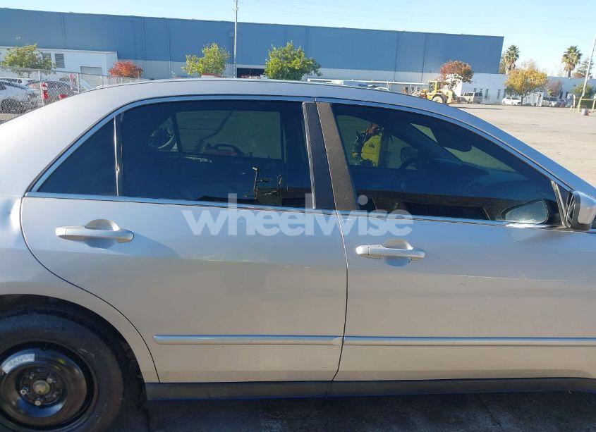 Photo 12 of 2003 Honda Accord 2.4 LX (VIN JHMCM55313C020972)