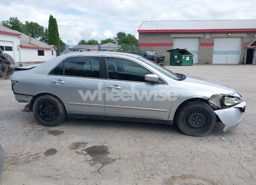 Photo 15 of 2004 Honda Accord 2.4 LX (VIN JHMCM55384C026575)