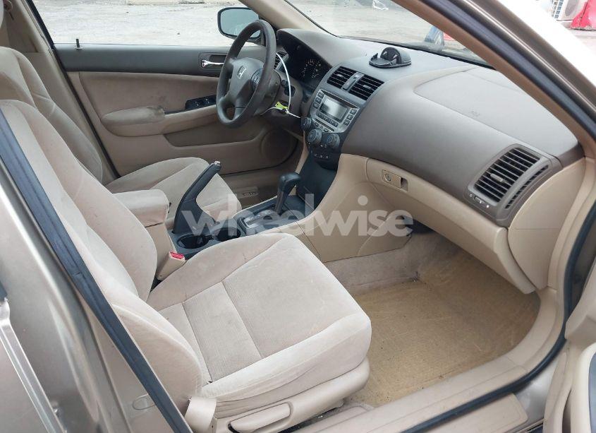 Photo 5 of 2006 Honda Accord 2.4 VP (VIN JHMCM56196C007775)