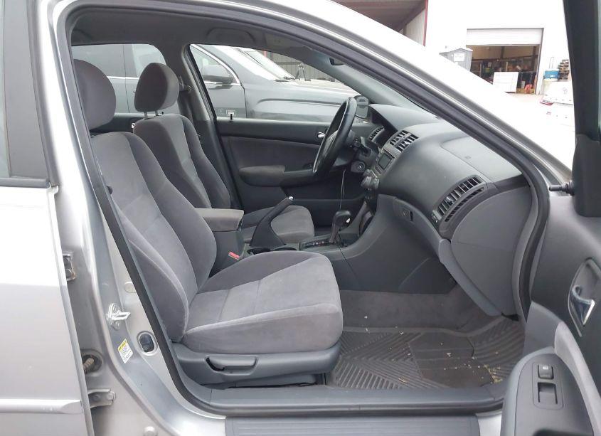 Photo 5 of 2007 Honda Accord 2.4 VP (VIN JHMCM56197C018650)