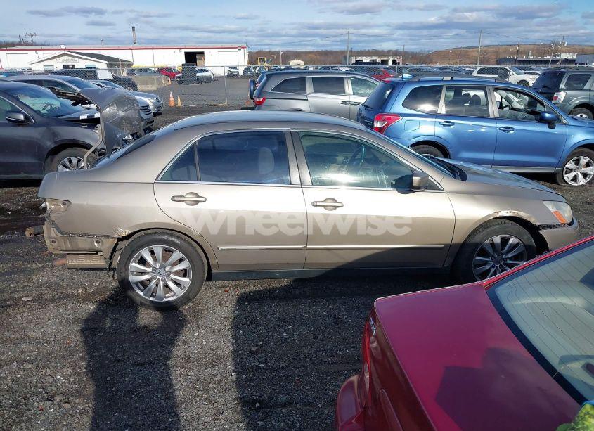 Photo 13 of 2003 Honda Accord 2.4 LX (VIN JHMCM56303C004597)