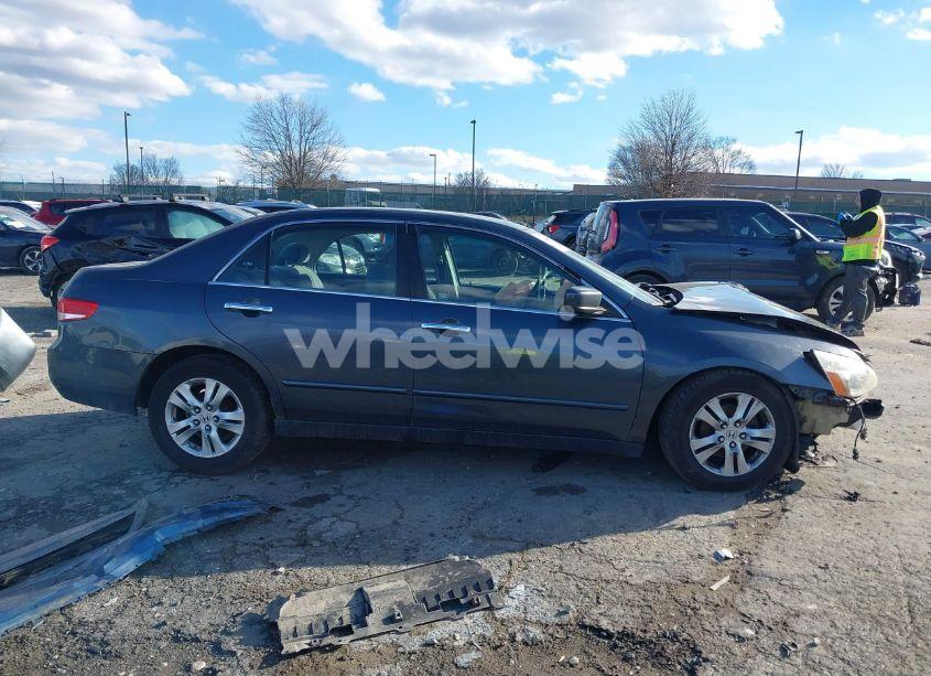 Photo 14 of 2003 Honda Accord 2.4 LX (VIN JHMCM56313C054649)