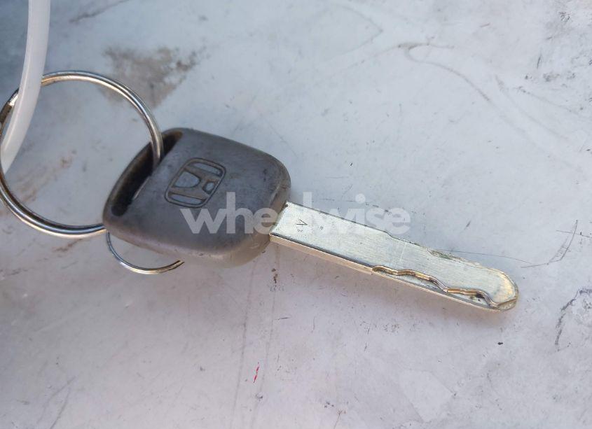 Photo 11 of 2004 Honda Accord 2.4 LX (VIN JHMCM56324C021743)