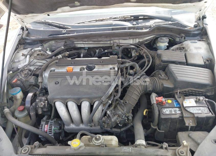 Photo 10 of 2004 Honda Accord 2.4 LX (VIN JHMCM56324C027705)
