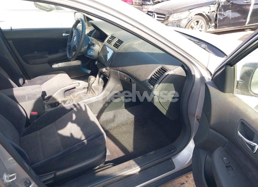 Photo 5 of 2003 Honda Accord 2.4 LX (VIN JHMCM56333C046293)