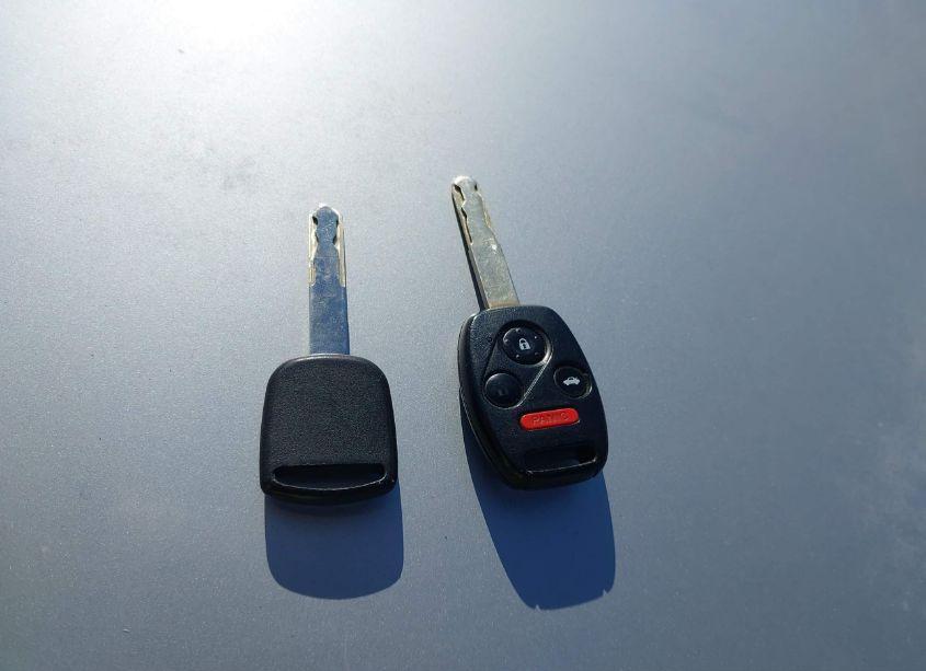 Photo 10 of 2004 Honda Accord 2.4 LX (VIN JHMCM56334C012341)
