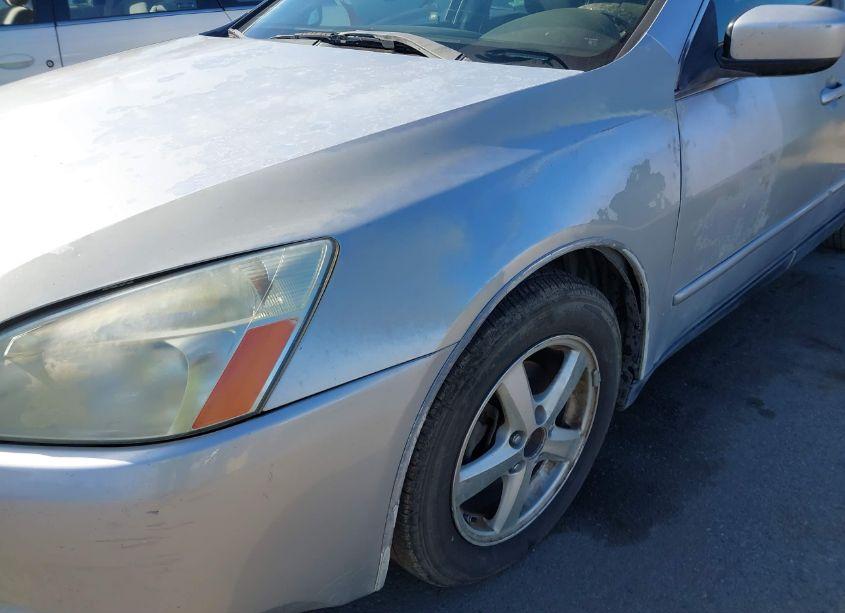Photo 14 of 2004 Honda Accord 2.4 LX (VIN JHMCM56334C012341)