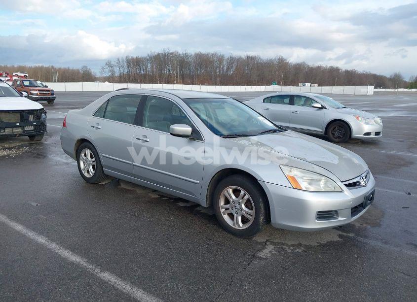 2007 Honda Accord 2.4 SE (VIN JHMCM56347C019447) main photo