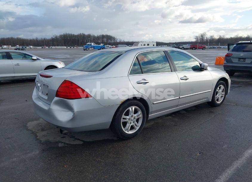 Photo 4 of 2007 Honda Accord 2.4 SE (VIN JHMCM56347C019447)