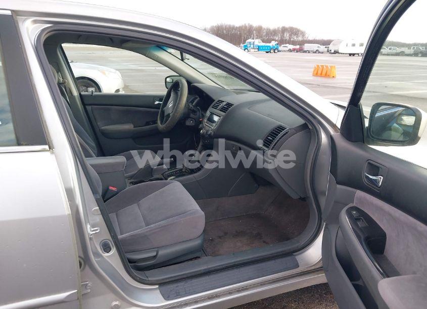 Photo 5 of 2007 Honda Accord 2.4 SE (VIN JHMCM56347C019447)