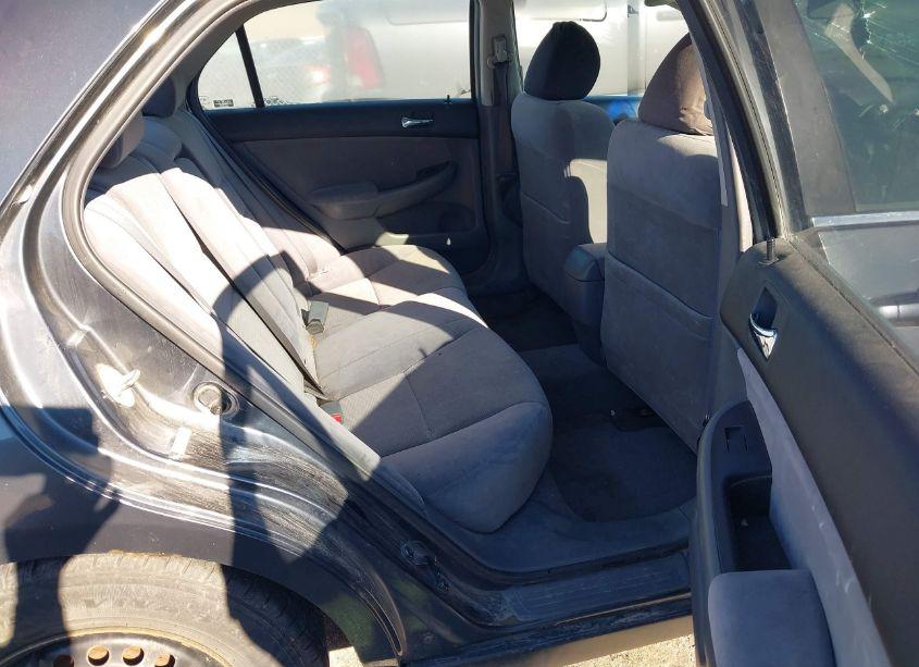 Photo 8 of 2004 Honda Accord SDN LX (VIN JHMCM56354C004273)