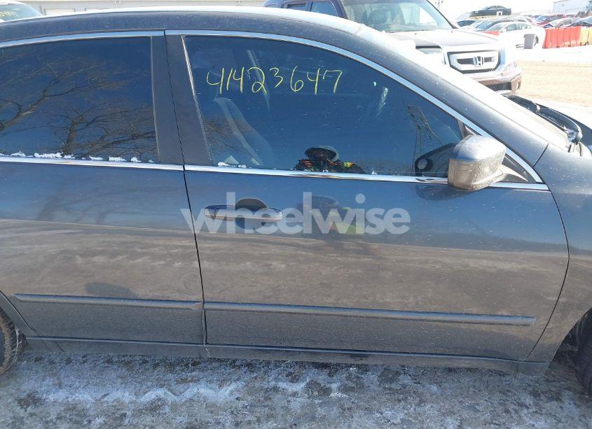 Photo 13 of 2007 Honda Accord 2.4 SE (VIN JHMCM56357C022258)