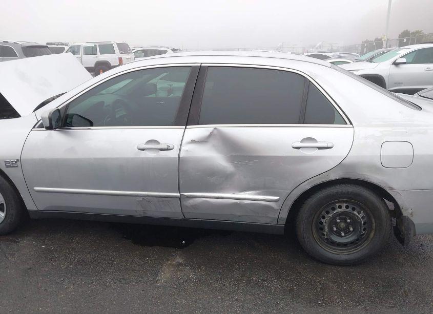 Photo 14 of 2003 Honda Accord 2.4 LX (VIN JHMCM56363C013322)