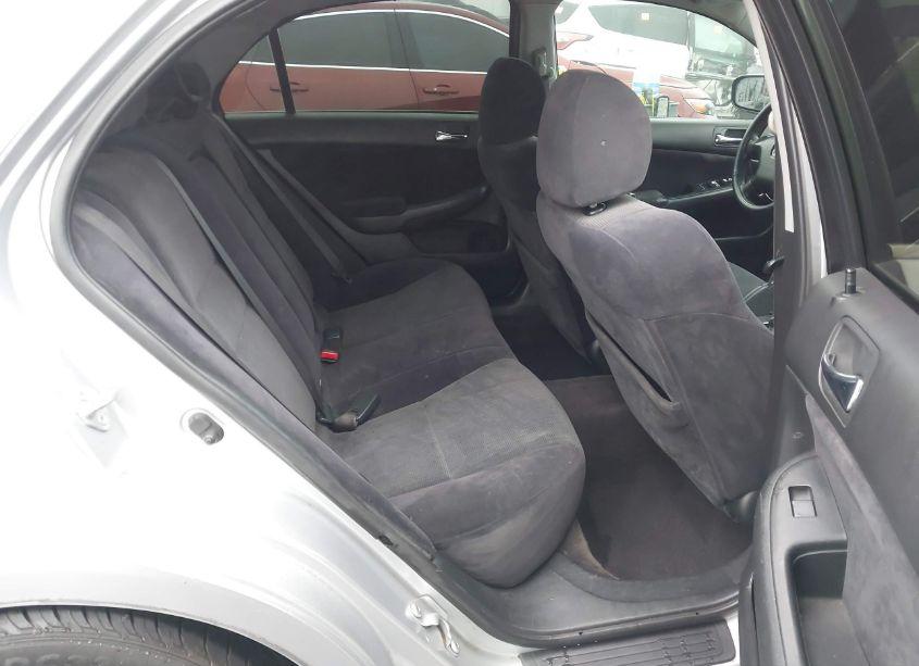 Photo 8 of 2003 Honda Accord 2.4 LX (VIN JHMCM56363C013322)