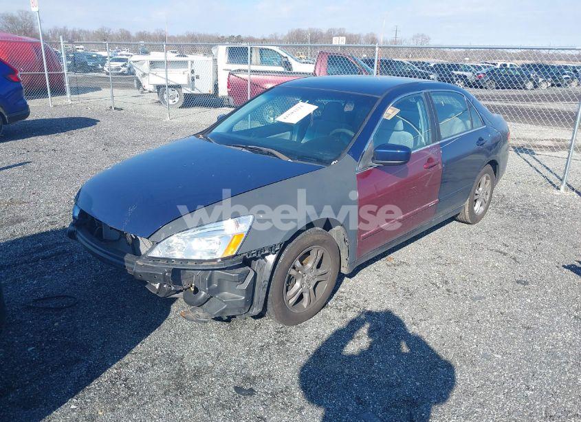 Photo 2 of 2004 Honda Accord 2.4 LX (VIN JHMCM56364C028677)
